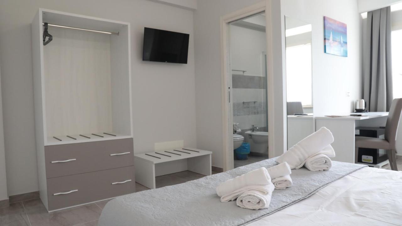 Blue Marine - Free Parking Hotel Tropea Bagian luar foto