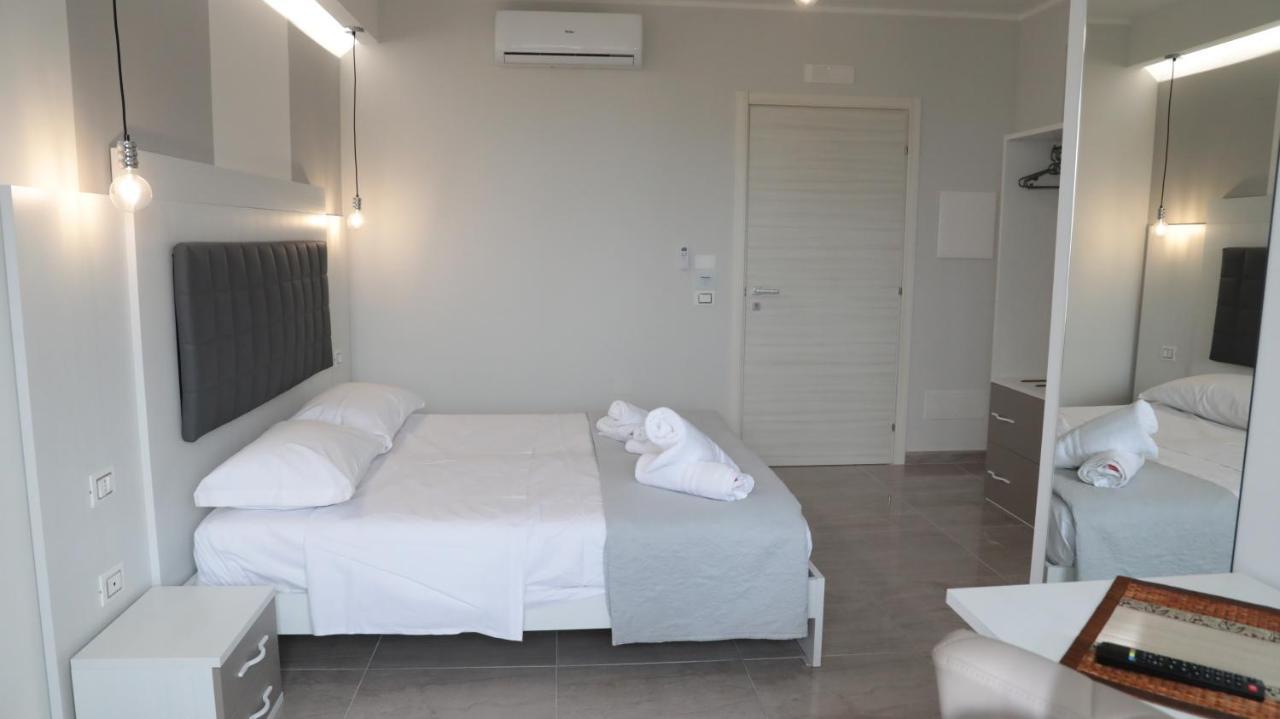Blue Marine - Free Parking Hotel Tropea Bagian luar foto
